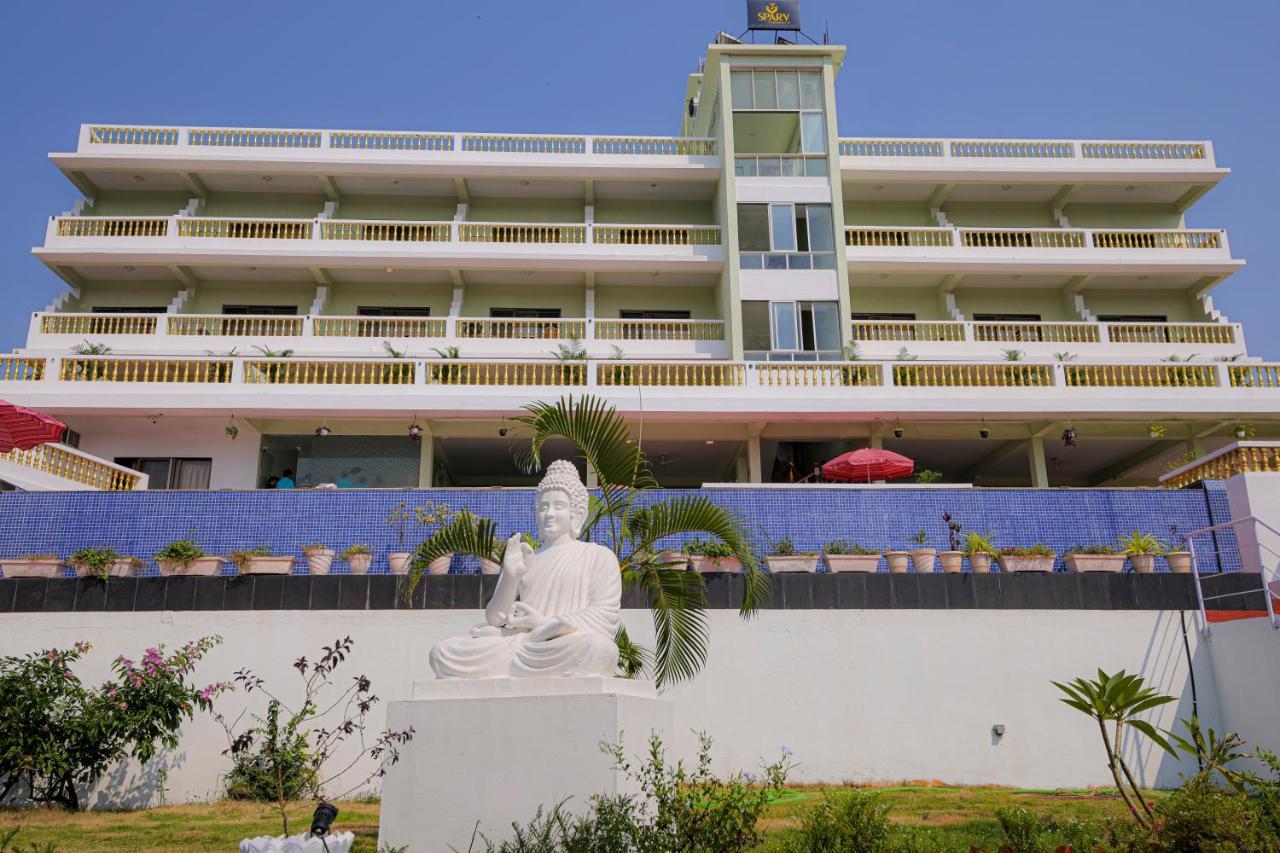 Sparv Aulakhs Resort Мандрем Екстериор снимка