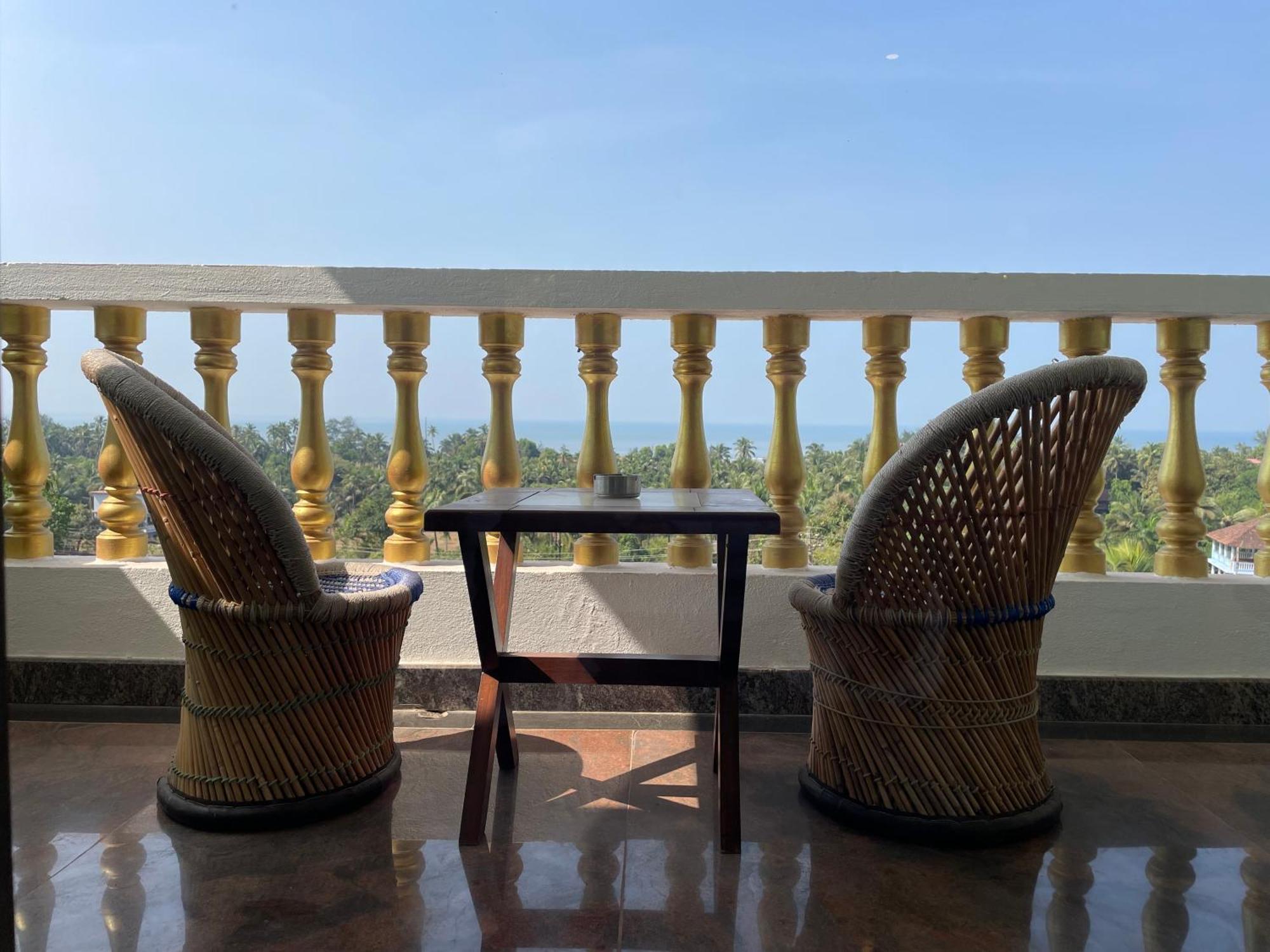 Sparv Aulakhs Resort Мандрем Екстериор снимка