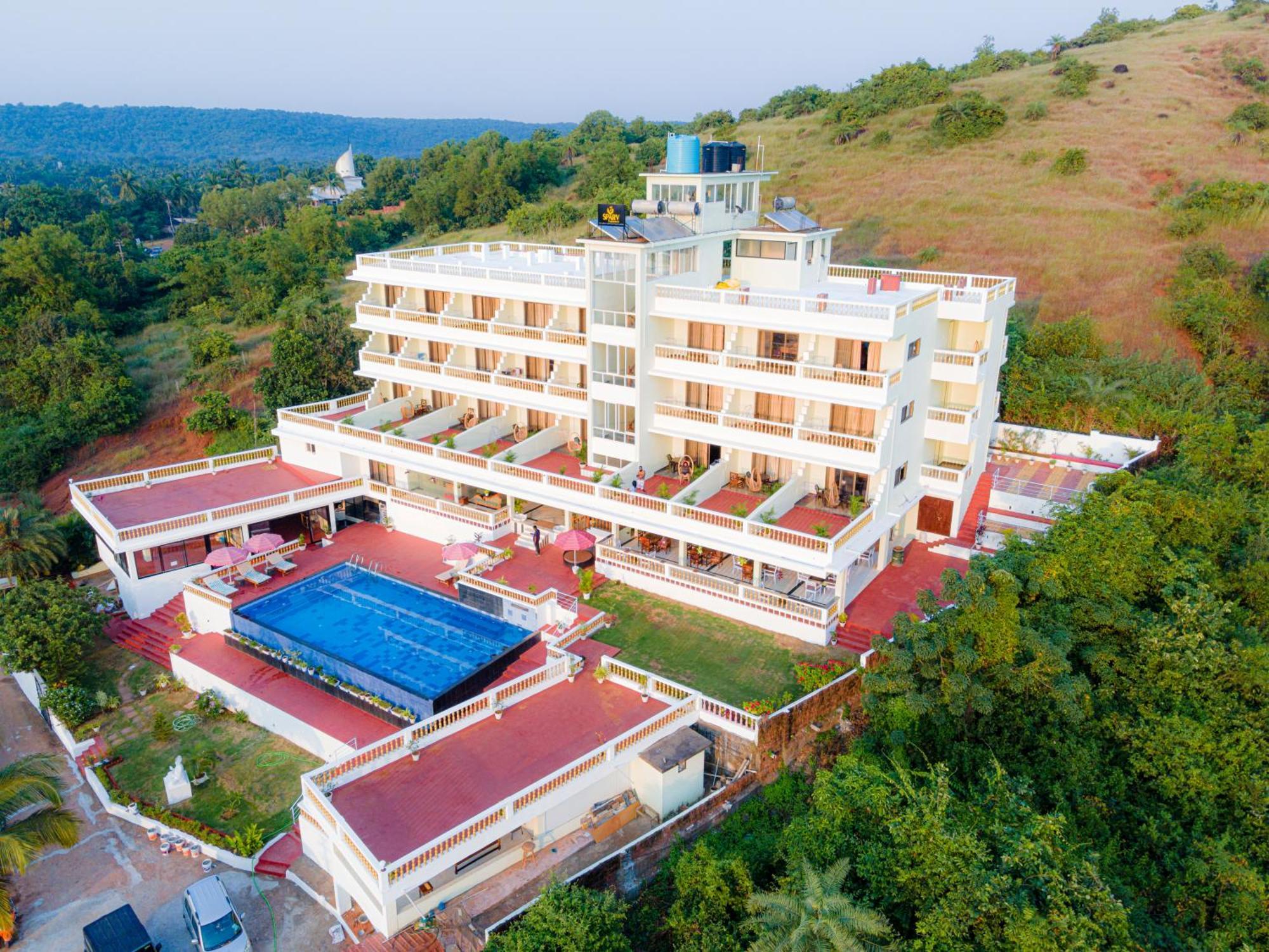 Sparv Aulakhs Resort Мандрем Екстериор снимка