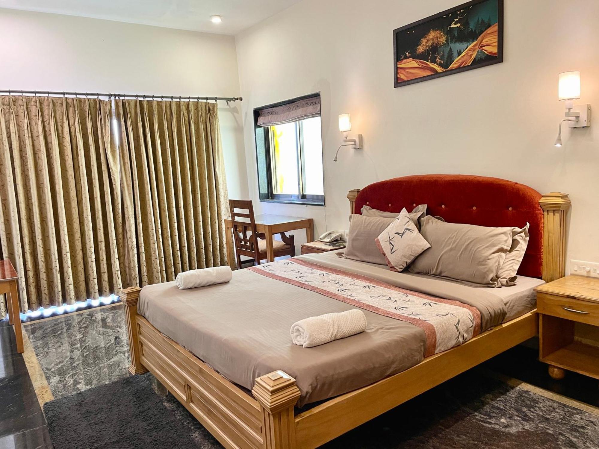 Sparv Aulakhs Resort Мандрем Екстериор снимка