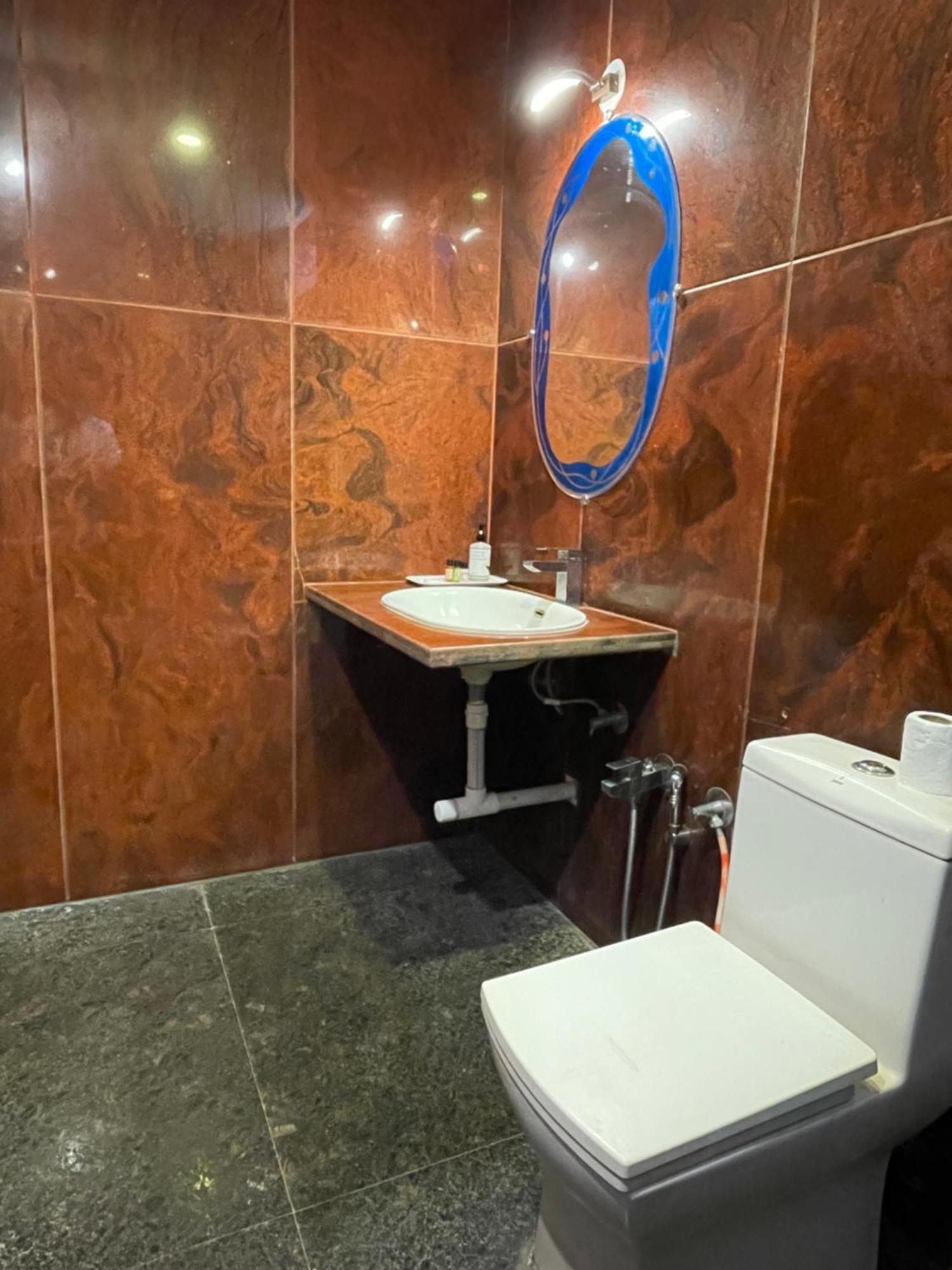 Sparv Aulakhs Resort Мандрем Екстериор снимка